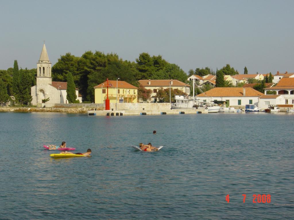 Apartments Prahovic Ždrelac Kültér fotó
